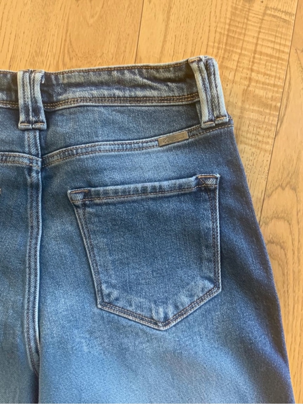 NEW Kancan High Rise Wide Leg Flare Hem Jeans Dark Women’s Size 26 NWT - Picture 11 of 14